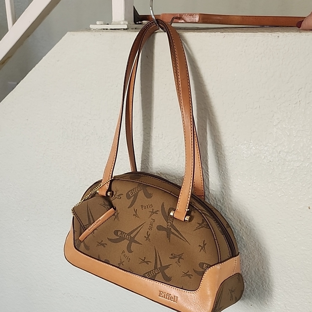 LeTour Eiffel Vintage Elegant Tan and Brown Shoulder Bag - Picture 3 of 16